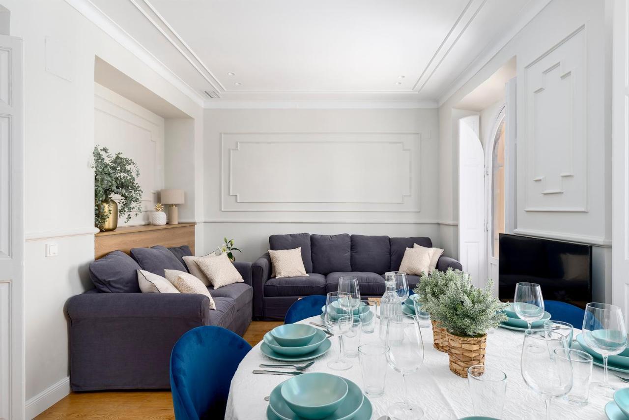 Apartamento Plaza De La Merced 4 Habitaciones Málaga Dış mekan fotoğraf
