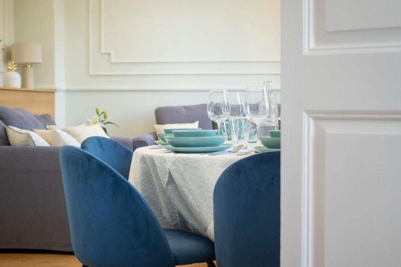 Apartamento Plaza De La Merced 4 Habitaciones Málaga Dış mekan fotoğraf