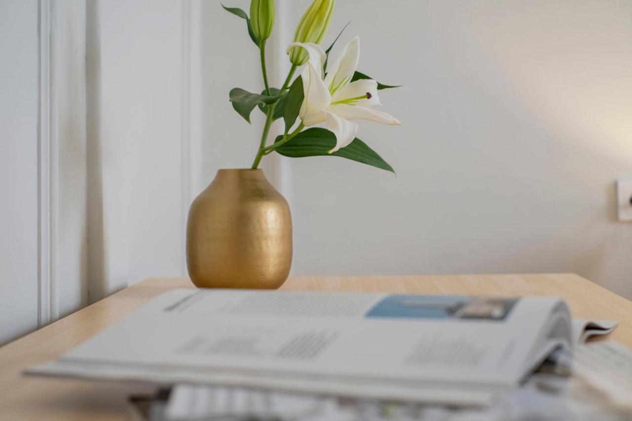 Apartamento Plaza De La Merced 4 Habitaciones Málaga Dış mekan fotoğraf